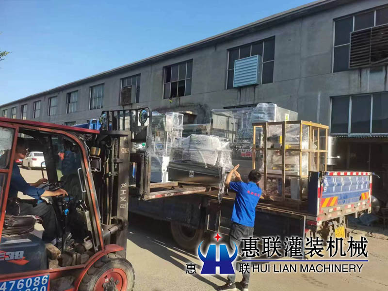 白酒過濾機(jī)發(fā)貨現(xiàn)場(chǎng)